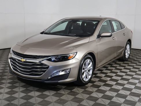 Used 2023 Chevrolet Malibu LT w/ Driver Confidence Package image 7