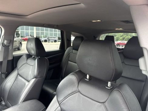 Used 2020 Acura MDX SH-AWD image 11