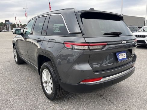 Used 2025 Jeep Grand Cherokee Laredo X image 7