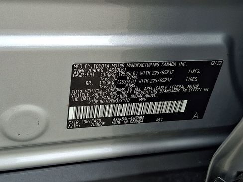 Used 2023 Toyota RAV4 XLE w/ Convenience Package AWD/4WD image 31