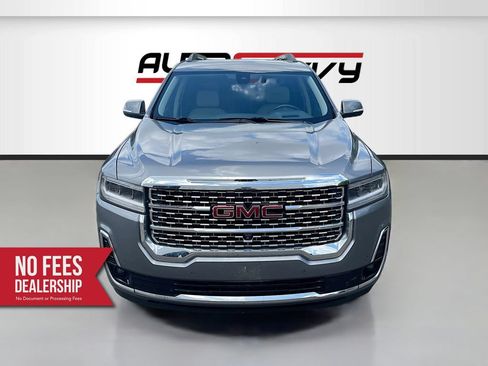 Used 2022 GMC Acadia Denali w/ Denali Technology Package FWD image 2
