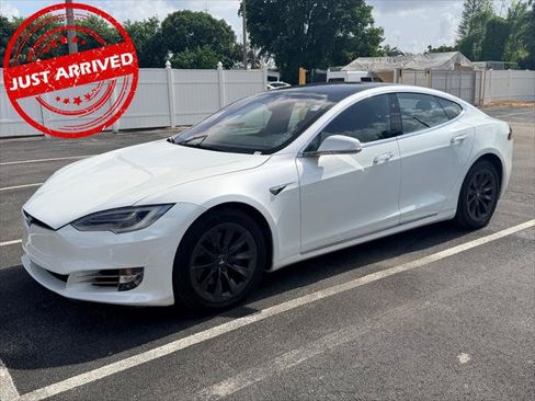 Used 2019 Tesla Model S 100D AWD/4WD image 2
