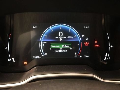 Used 2025 Toyota Corolla Cross XLE FWD image 23