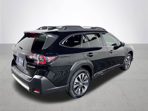 Used 2024 Subaru Outback Limited image 6
