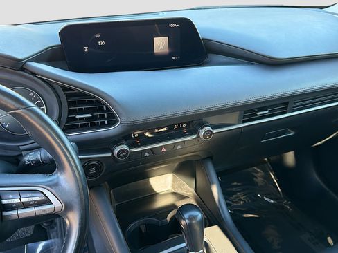 Used 2023 MAZDA MAZDA3 s image 25