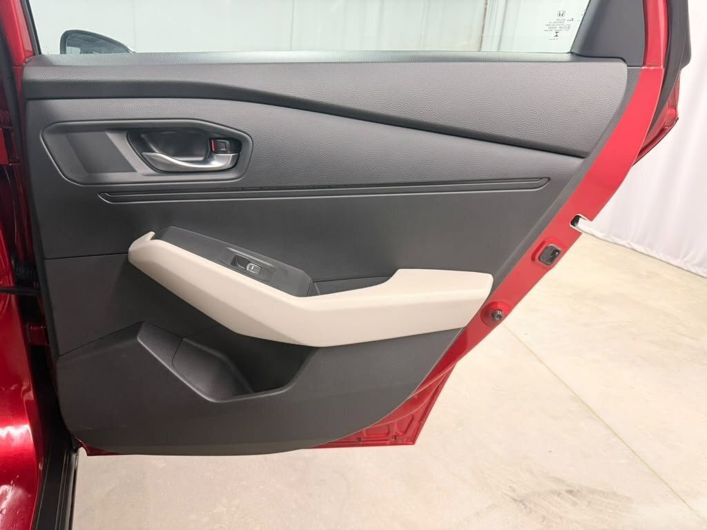 Certified 2025 Honda Accord SE image 33