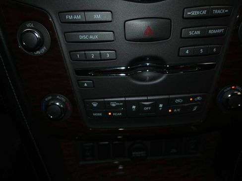 Used 2017 Nissan Armada SL w/ Interior Lighting Package AWD/4WD image 15