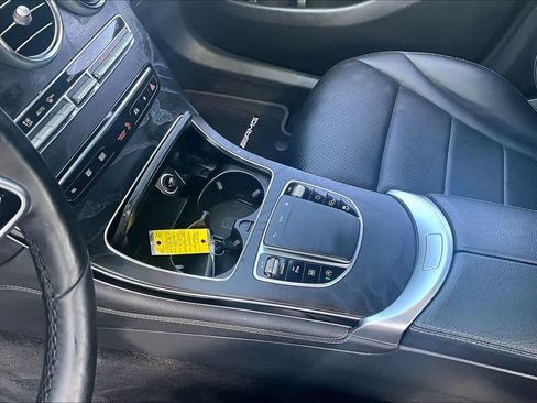 Used 2020 Mercedes-Benz GLC 300 4MATIC Coupe image 17
