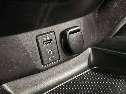 Used 2016 Nissan Rogue SL w/ SL Premium Package image 31