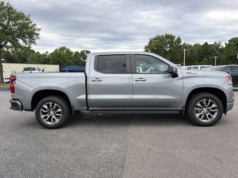 Used 2024 Chevrolet Silverado 1500 RST AWD/4WD image 12
