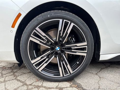 New 2026 BMW 760i xDrive w/ Executive Package image 9