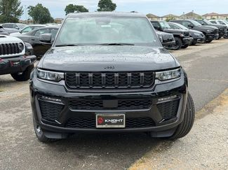 New 2026 Jeep Grand Cherokee Limited video 3