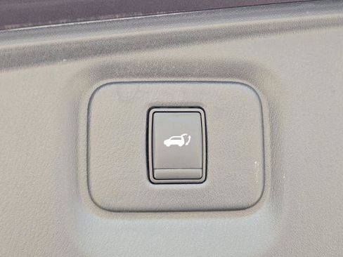 Certified 2020 Nissan Pathfinder SL FWD image 21