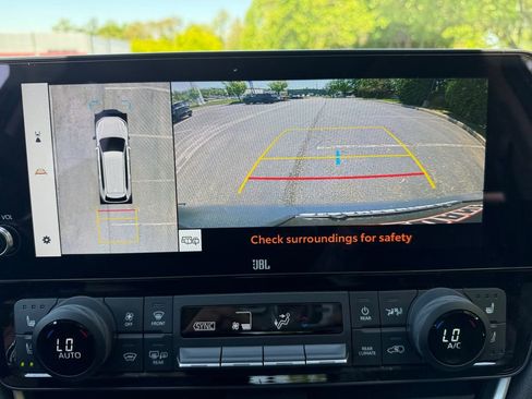 Used 2025 Toyota Grand Highlander AWD image 25