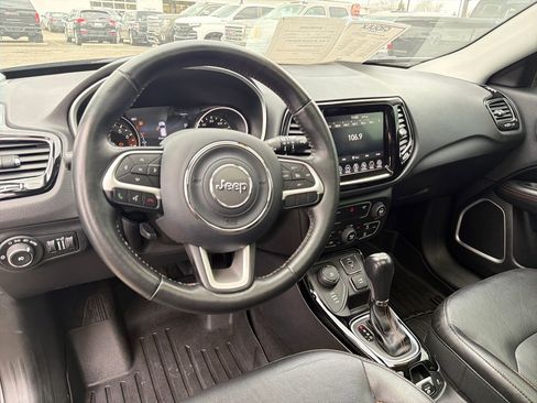 Used 2018 Jeep Compass Limited image 13