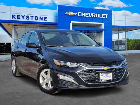 Used 2023 Chevrolet Malibu LT image 1