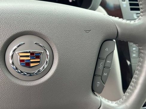 Used 2009 Cadillac DTS w/ Sun And Navigation Package FWD image 23