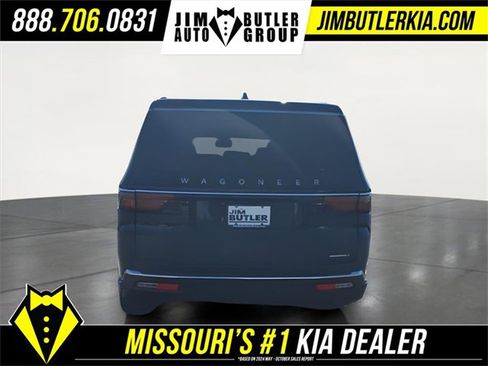 Used 2024 Jeep Wagoneer L Series II image 36