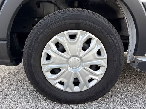 Certified 2025 Ford Transit 250 Low Roof w/ Exterior Upgrade Package RWD image 14