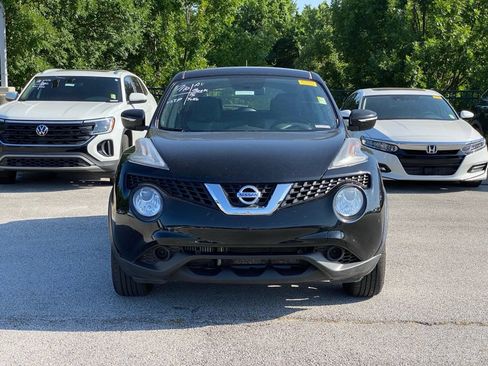 Used 2015 Nissan Juke S FWD image 2