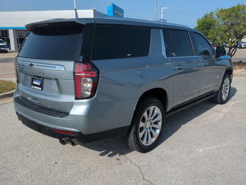 Used 2023 Chevrolet Suburban Premier w/ Premium Package AWD/4WD image 8