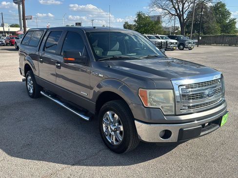 Used 2014 Ford F150 XLT w/ Equipment Group 302A Luxury image 9