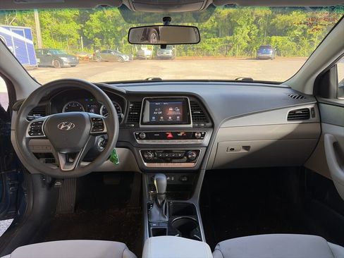 Used 2019 Hyundai Sonata SE FWD image 7