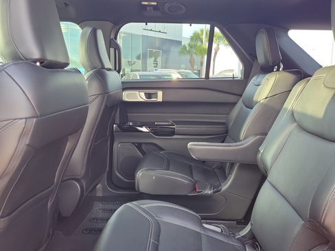 Used 2023 Ford Explorer ST w/ Equipment Group 401A image 13