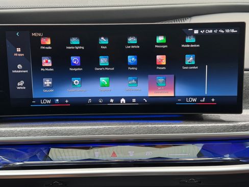 Used 2023 BMW 760i xDrive w/ Executive Package AWD/4WD image 28