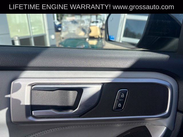 Used 2024 Ford Explorer XLT w/ Equipment Group 202A AWD/4WD image 13