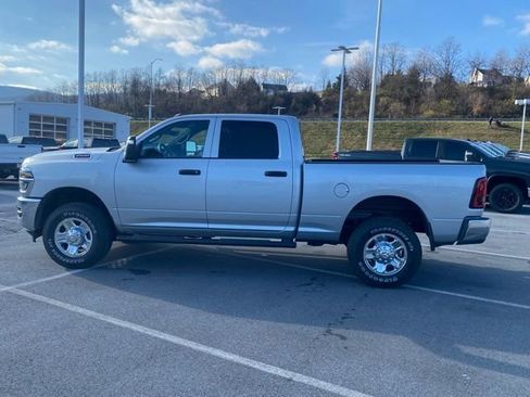 New 2026 RAM 2500 Tradesman AWD/4WD image 4