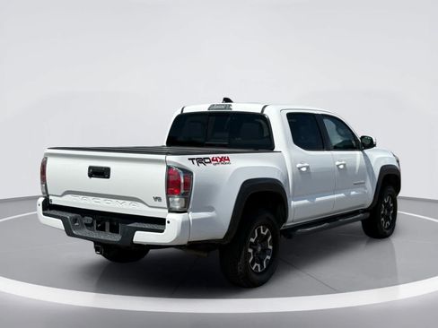 Used 2022 Toyota Tacoma TRD Off-Road w/ Technology Package AWD/4WD image 5