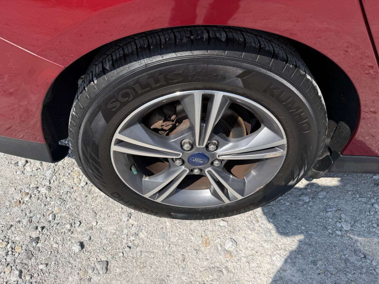 Used 2014 Ford Focus SE w/ SE Sport Package FWD image 25