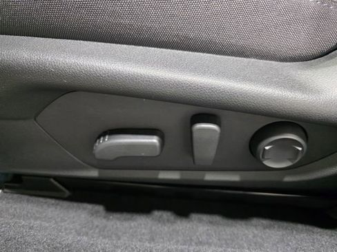 Certified 2025 Subaru Crosstrek 2.0i Premium image 13