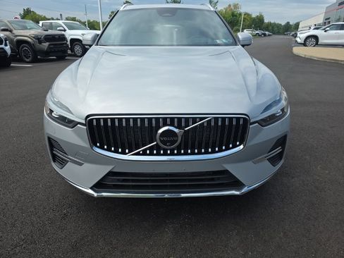 Used 2022 Volvo XC60 T8 Inscription w/ Advanced Package AWD/4WD image 2
