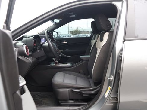 Used 2024 Chevrolet Trax RS image 31