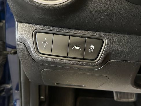Used 2020 Kia Forte LXS FWD image 18
