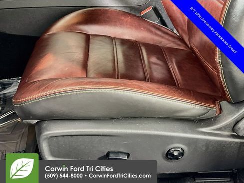 Used 2014 Dodge Challenger R/T RWD image 20