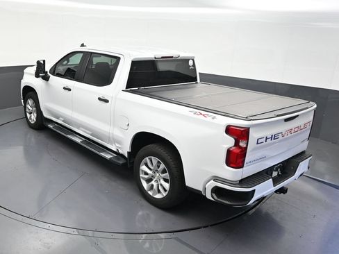 Used 2021 Chevrolet Silverado 1500 Custom w/ Custom Max Trailering Package AWD/4WD image 18