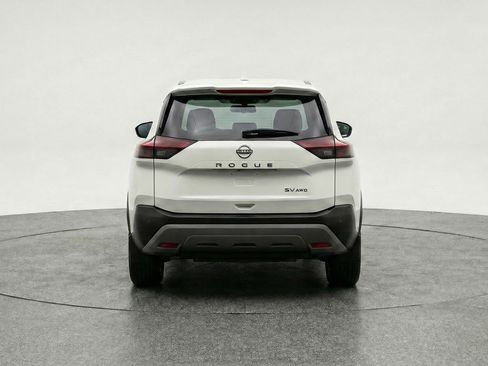 Used 2023 Nissan Rogue S image 7