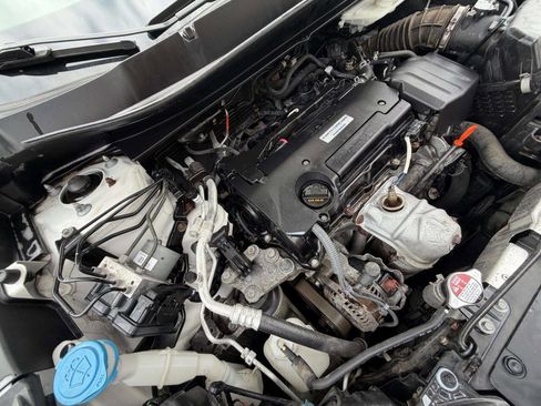 Used 2017 Honda CR-V LX image 13