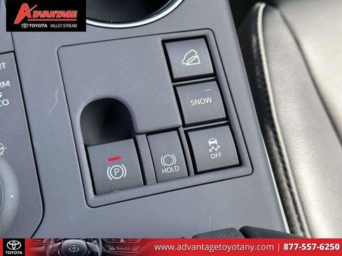 Certified 2026 Toyota Highlander XSE AWD/4WD image 39