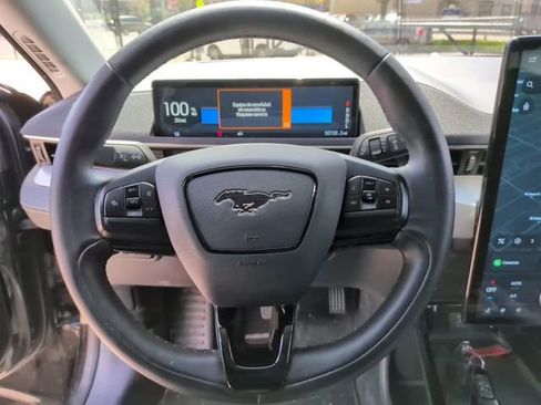 Used 2021 Ford Mustang Mach-E Select w/ Comfort/Appearance Package AWD/4WD image 17