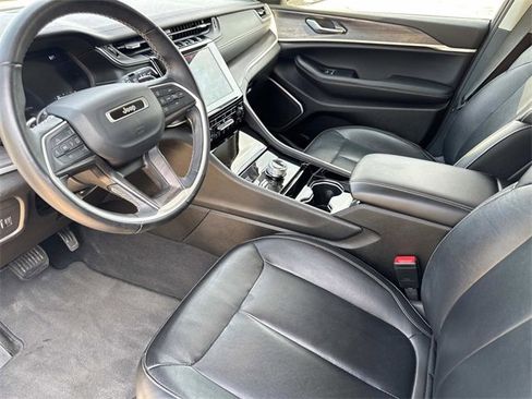 Used 2022 Jeep Grand Cherokee L Limited image 20