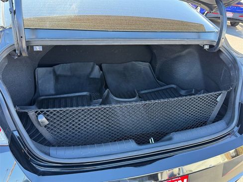 Used 2024 Hyundai Elantra Blue image 17