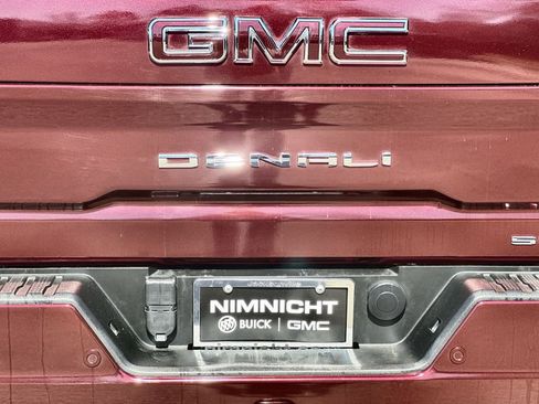 Certified 2022 GMC Sierra 3500 Denali w/ Denali Ultimate Package image 32