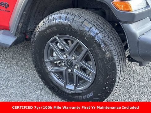 Used 2024 Jeep Wrangler Unlimited Sport AWD/4WD image 8