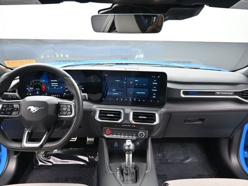 Used 2025 Ford Mustang Premium RWD image 12