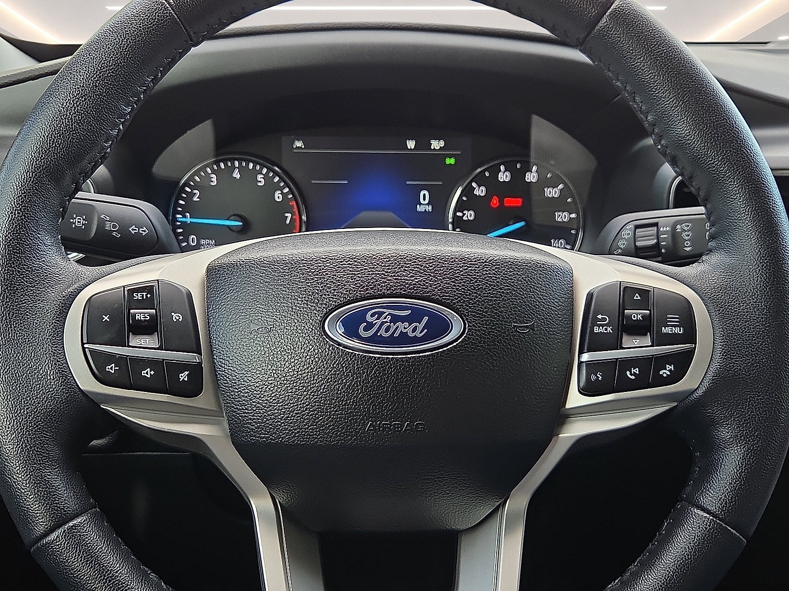 Used 2023 Ford Explorer XLT w/ Equipment Group 202A AWD/4WD image 24
