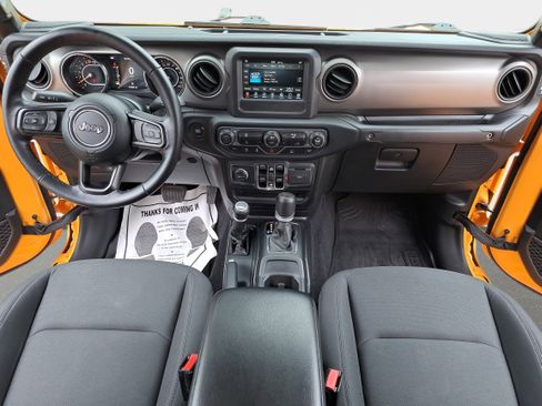 Used 2021 Jeep Gladiator Willys image 9